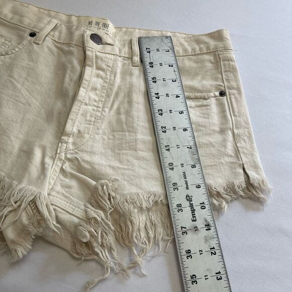 We The Free Destroyed Cut Off Denim Shorts Size 28 - Picture 3 of 6